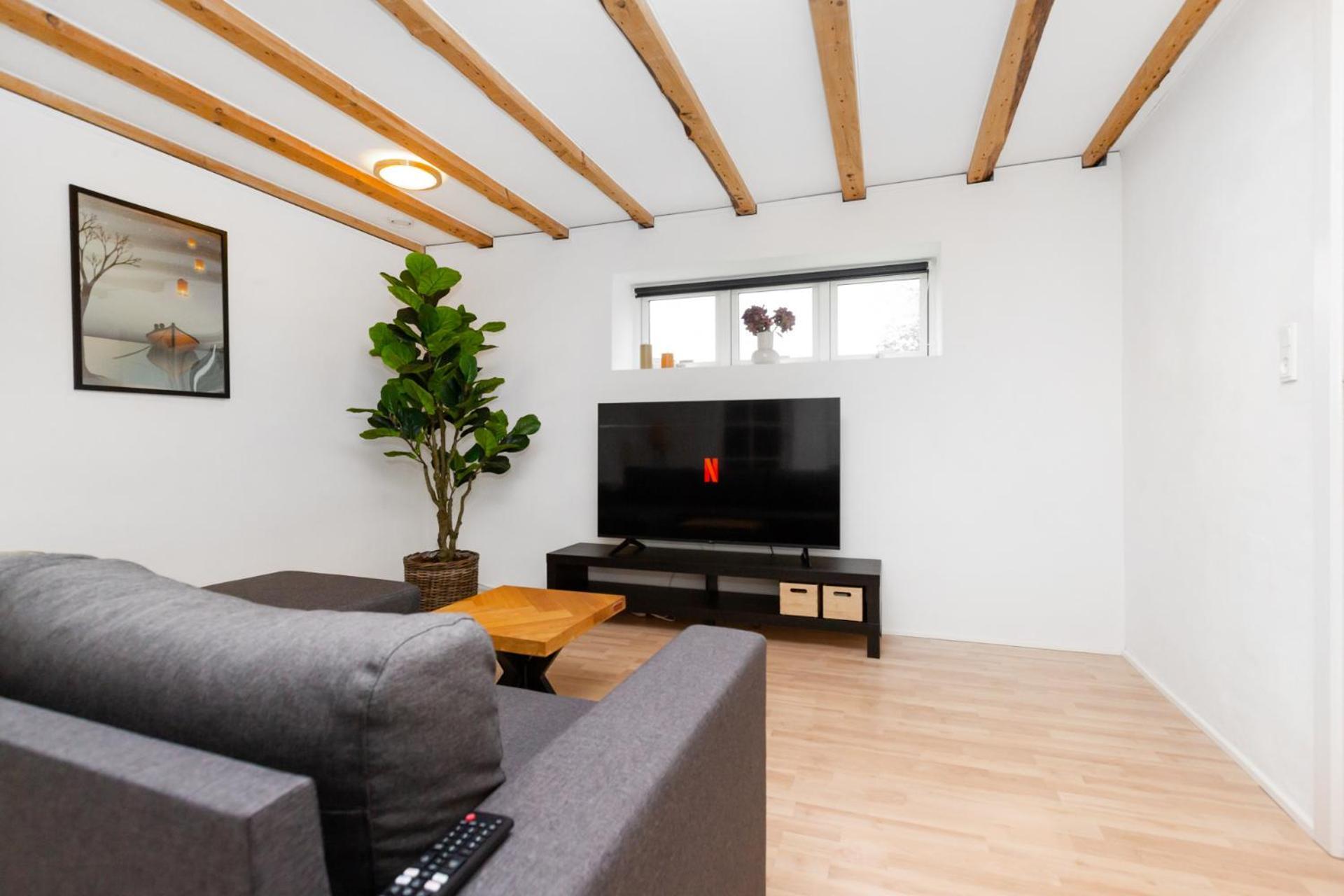 Moderne & Fuldt Udstyret Lejlighed M.Plads Til 4 Hojbjerg 외부 사진